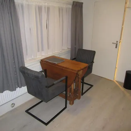 In Mit Grill Und Terrasse * Katwijk aan Zee