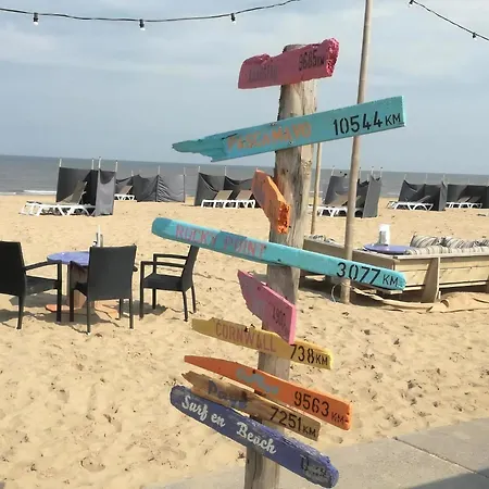 In Mit Grill Und Terrasse Holiday home Katwijk aan Zee
