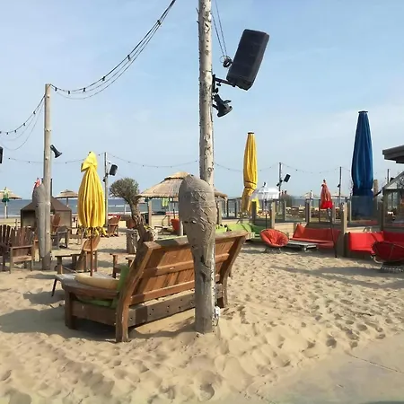 In Mit Grill Und Terrasse *